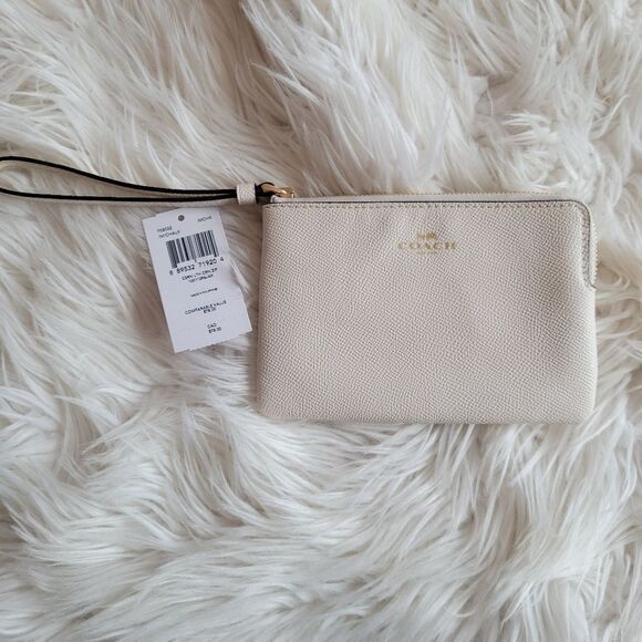 NEW Leather Coach wristlet - Picture 1 of 1